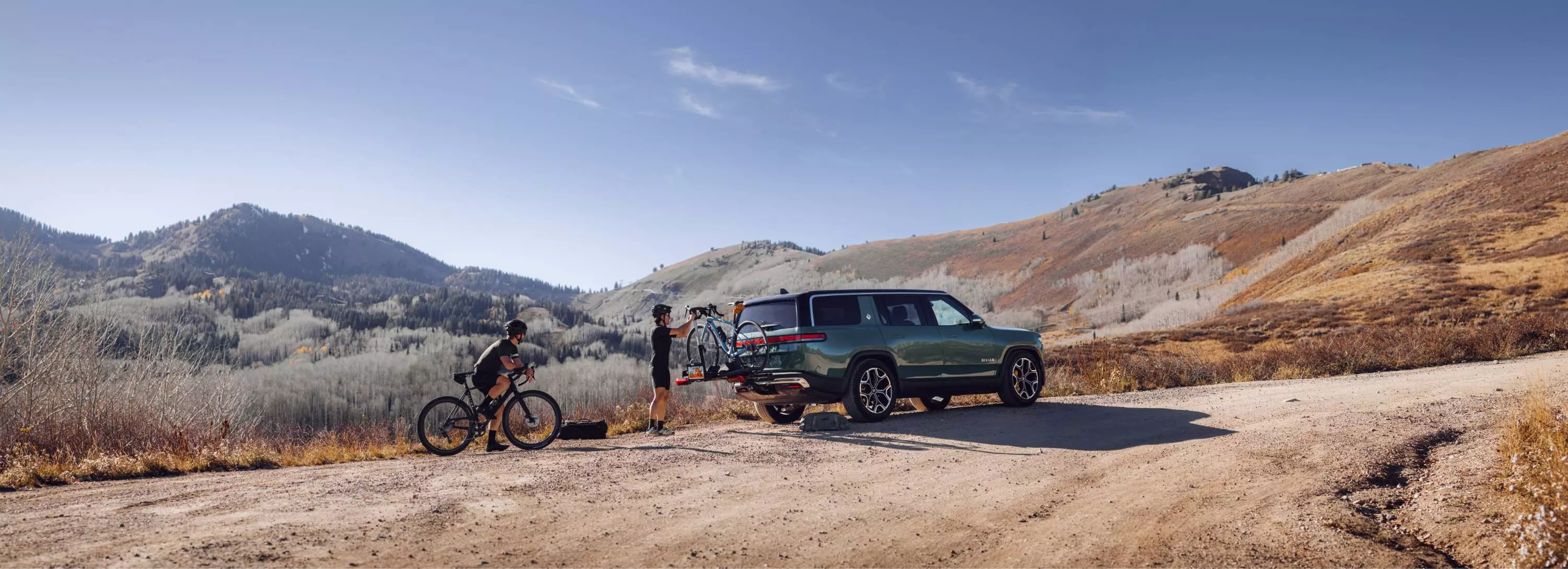 JUMTA BAGĀŽNIEKI - THULE LATVIJA - Jumta bagāžnieki, Velo turētāji, Jumta kastes THULE MONT BLANC CRUZ NEUMANN WHISPBAR