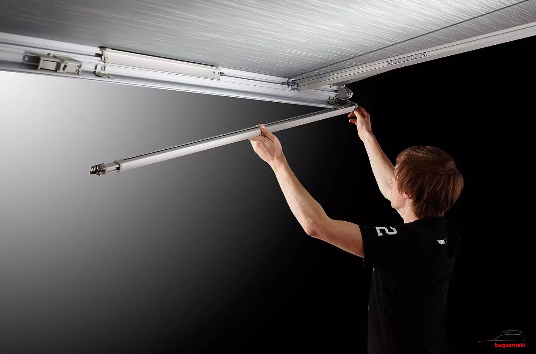 Thule Omnistor 5200 | 2.32 x 1.80 m, 301013 Thule Omnistor 5200 | 2.32 x 1.80 m, 301013