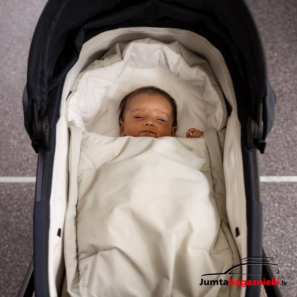 Thule Elements high-performance footmuff S - Tinted Taupe Thule Elements high-performance footmuff S - Tinted Taupe